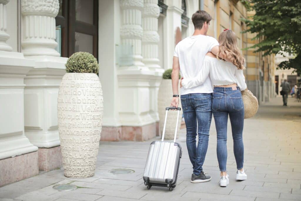 Can I Check-In Online If I Have Checked Baggage?4 Steps Guide